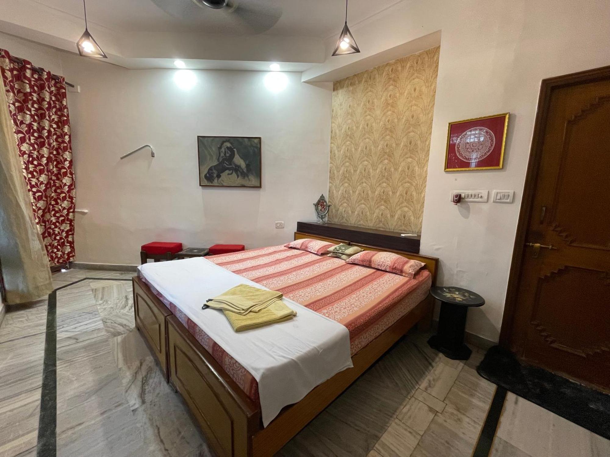 N.Homestay Agra  Ngoại thất bức ảnh