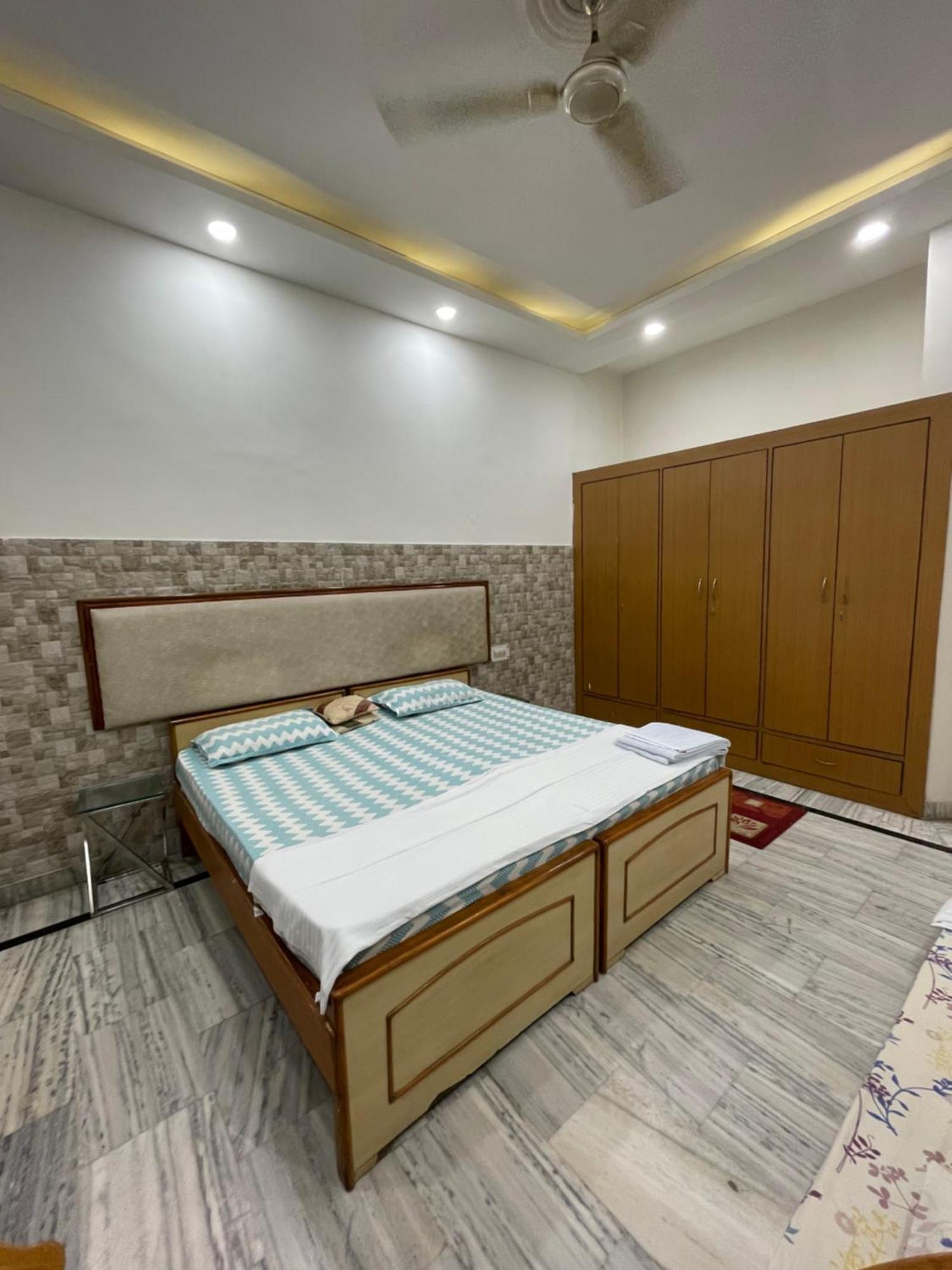 N.Homestay Agra  Ngoại thất bức ảnh