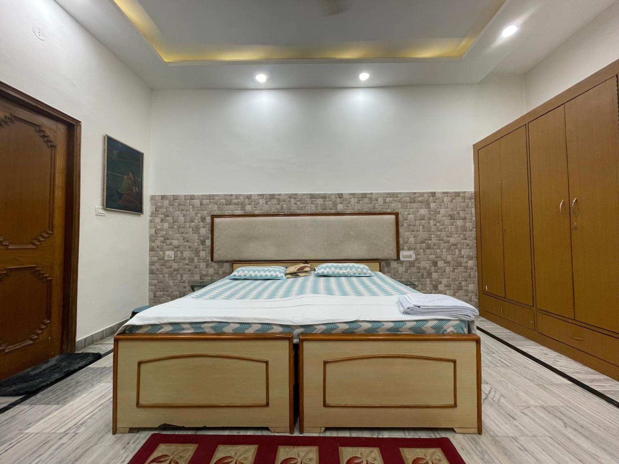 N.Homestay Agra  Ngoại thất bức ảnh